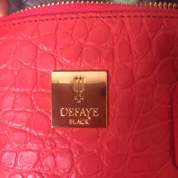 Defaye Black pink leather crossbody bag - Picture 5 of 8